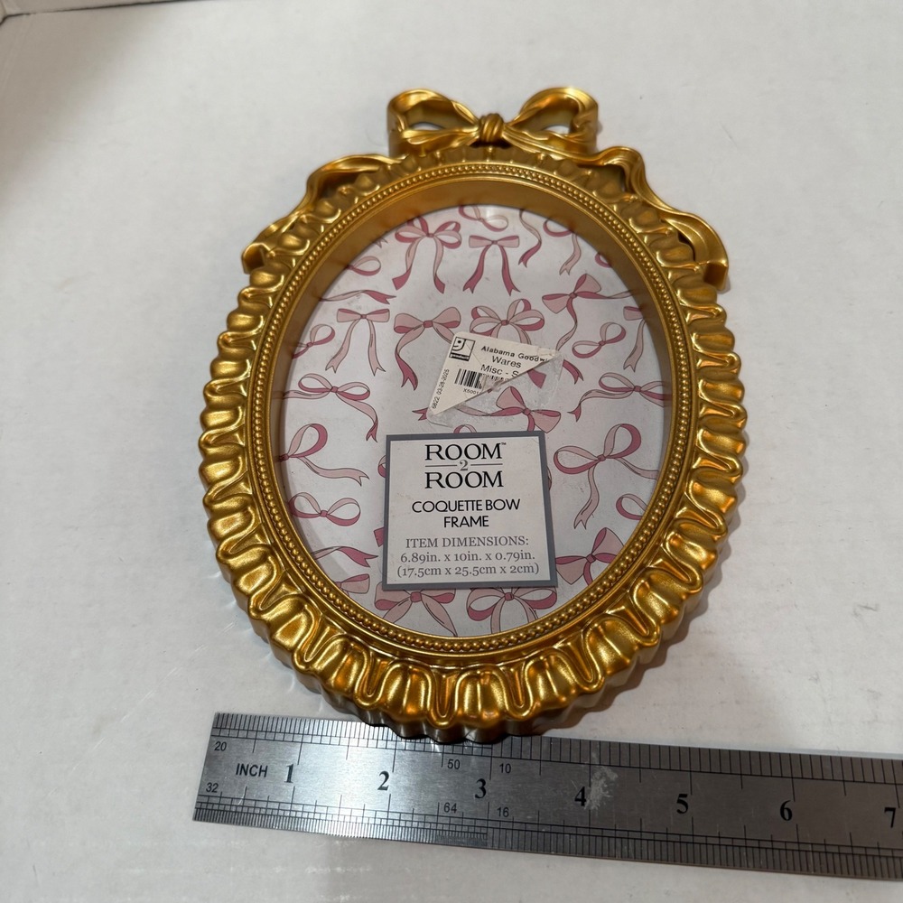 Coquette Bow Gold Oval Picture Frame Cottagecore Romantic Vintage Style Decor - Picture 6 of 6
